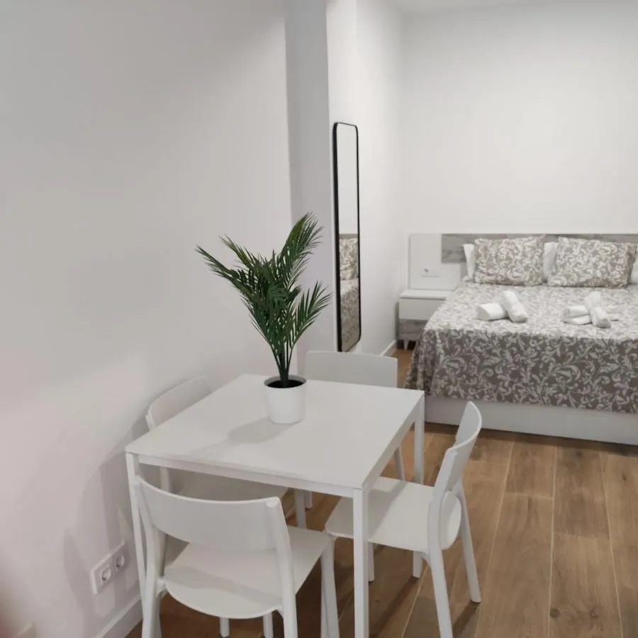 Garcia Noblejas Apartments Madrid
